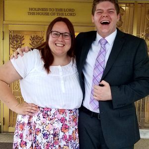 Meet your Posher, Cyndi